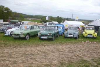 camping à la nationale 2cv de Lavaré